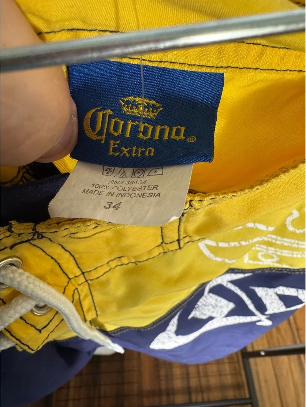 Corona Extra Men's Board Shorts Swim Trunks Size 34 Yellow Navy